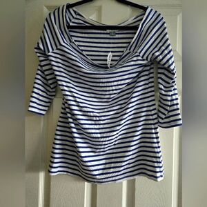 Old Navy Striped Tee. New with tags. L